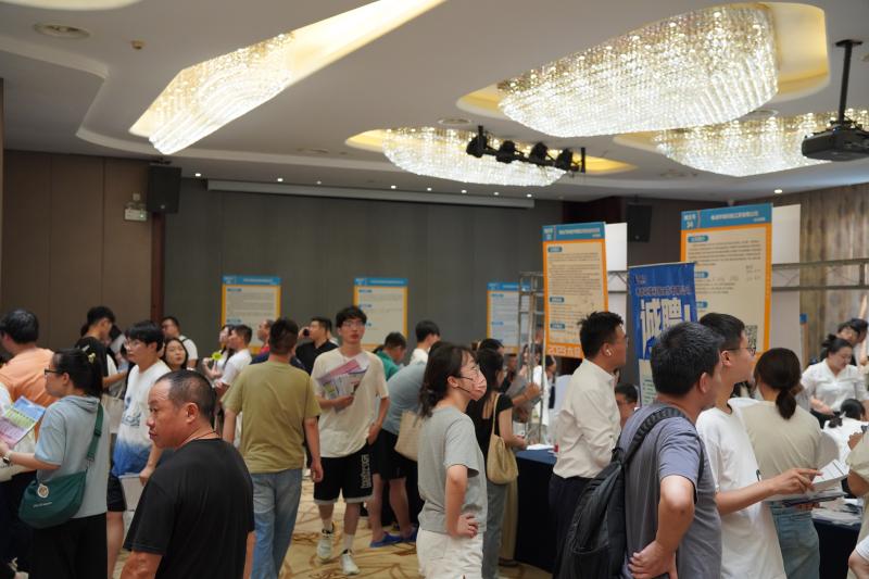 火熱，2023太倉夏季畢業(yè)生招聘會(huì)圓滿落幕，網(wǎng)上專場繼續(xù)