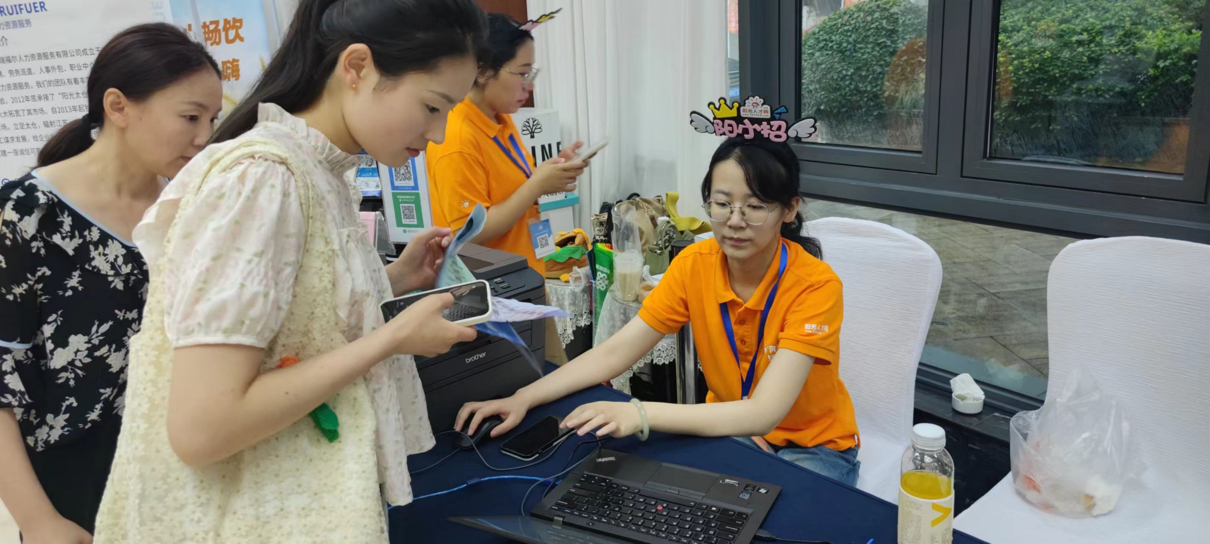 2024太倉(cāng)夏季畢業(yè)生招聘會(huì)圓滿(mǎn)落幕：風(fēng)雨無(wú)阻，共筑就業(yè)橋梁